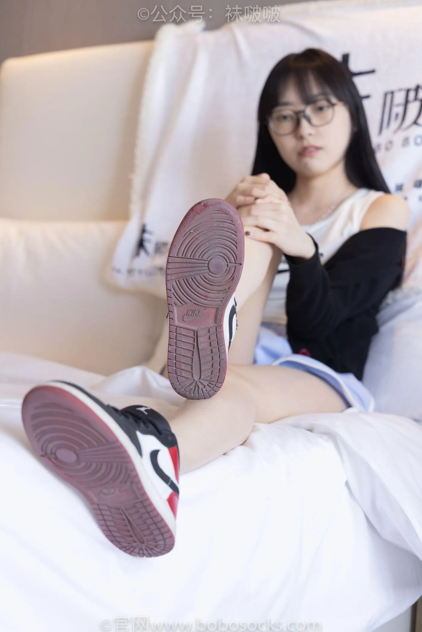 [BoBoSocks袜啵啵]NO.081 稚予- AJ、浅黄色短棉袜、浅蓝色短棉袜、裸足（花絮版） [145P]插图7